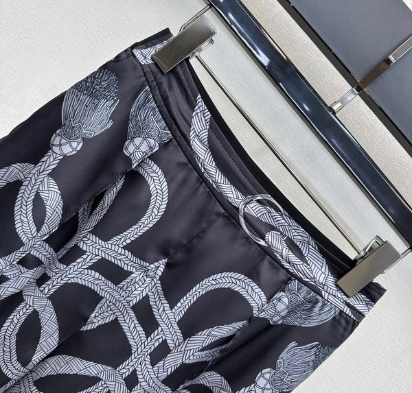 HM 26 Printed Straight-Leg Trousers Black in Mulberry Silk 180936