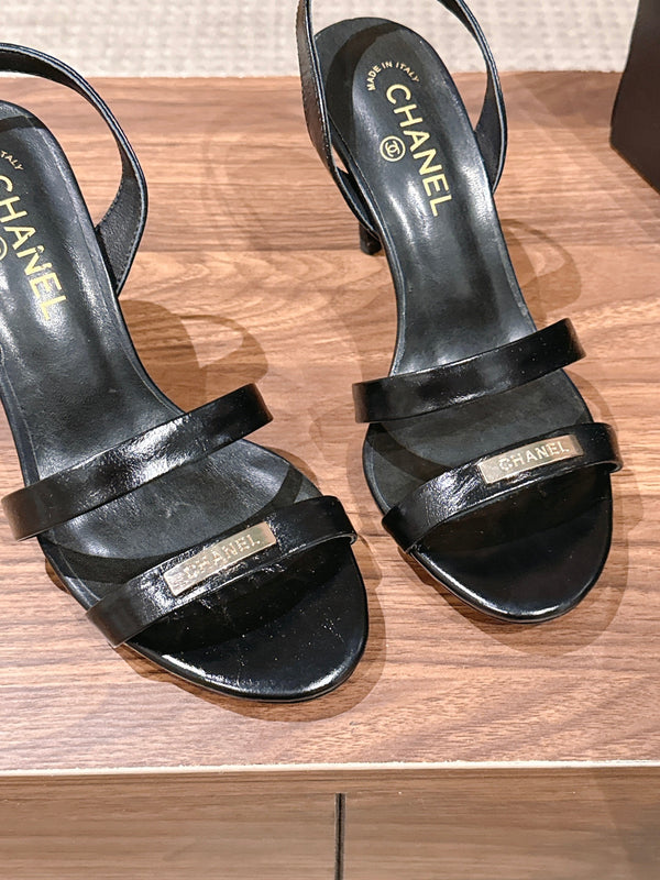 CC 26SS Gold Buckle Strappy High-Heeled 85 Sandals Black in Cowhide 692567