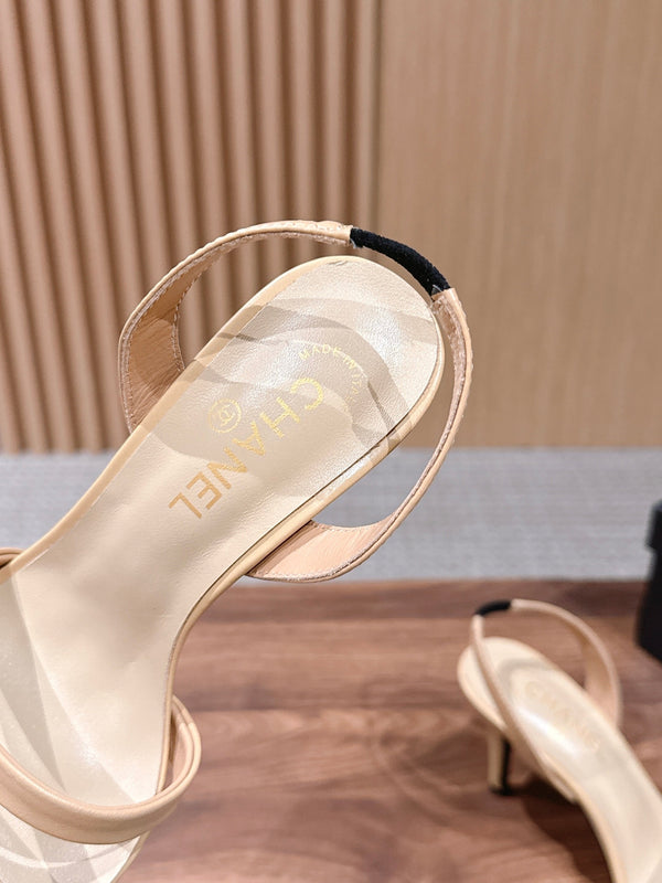 CC 26SS Gold Buckle Strappy High-Heeled 85 Sandals Light Beige in Cowhide 692565