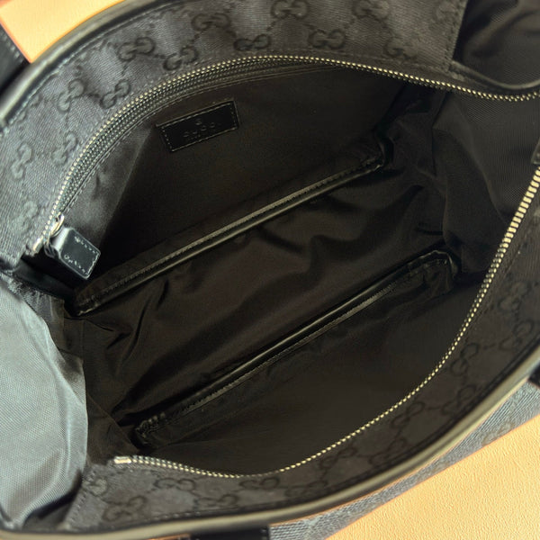 Gucci Cross Body Bag 23 Black in Canvas 284898