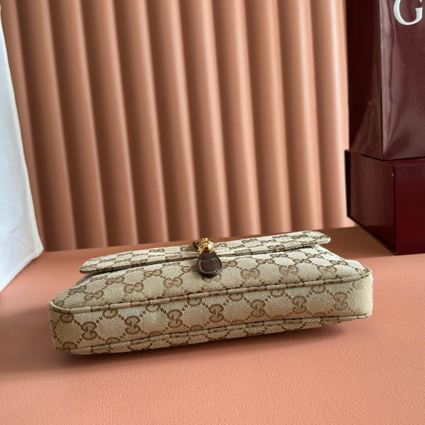 Gucci Aperitivo Medium 26 Shoulder Bag Brown in GG Canvas 284944