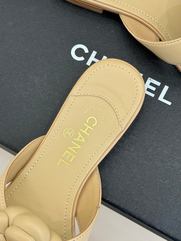 Chanel 26 Camellia Flip-Flops Beige in Cowhide 706387