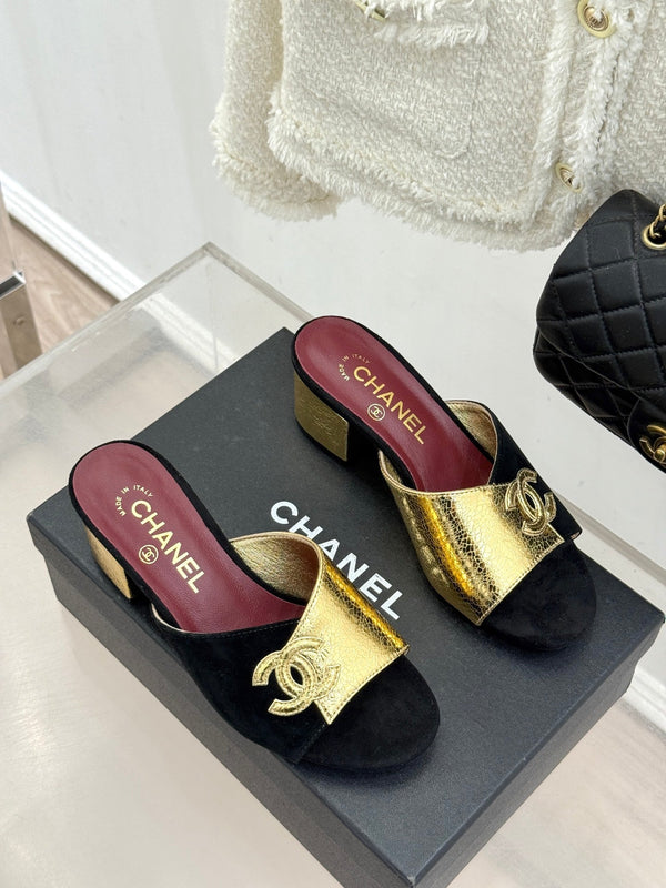 CC 26S Double C Patchwork Sandal 50 Black Gold in Custom leather 706377