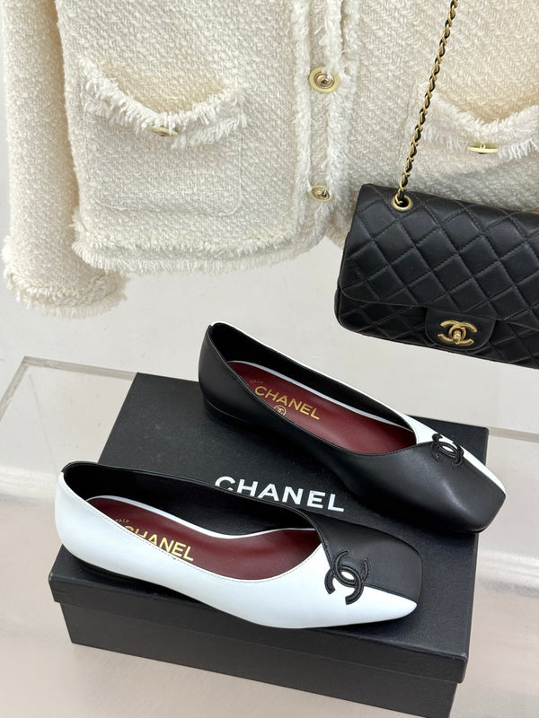 CC 26S Double C Patchwork Ballet Flat Black White in Cowhide 706366