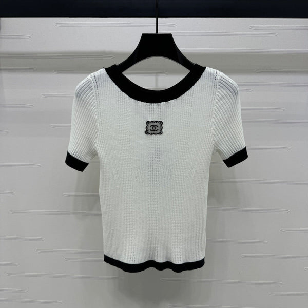Chanel Short-Sleeve T-Shirt White in Wool 373087