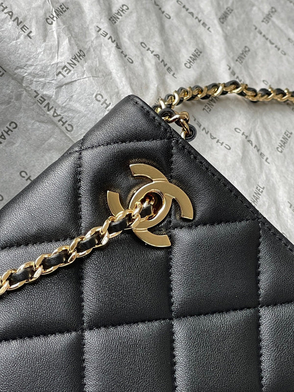 Chanel 26 Small Shopping Bag 24.5 Black in Lambskin