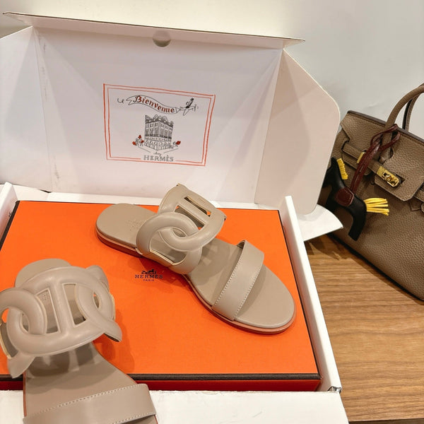 HM  Sandal Beige in Calfskin 743977