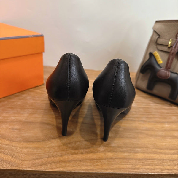 HM 26 Majeste 85 Pump Black in Cowhide 744011
