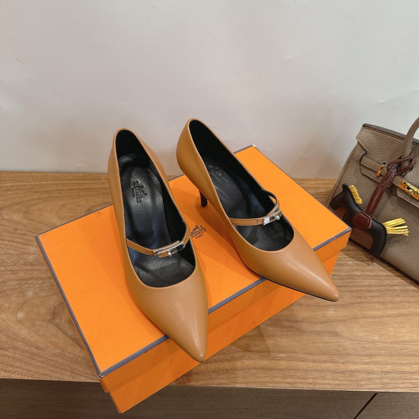 HM 26 Majeste 85 Pump Brown in Cowhide 744010
