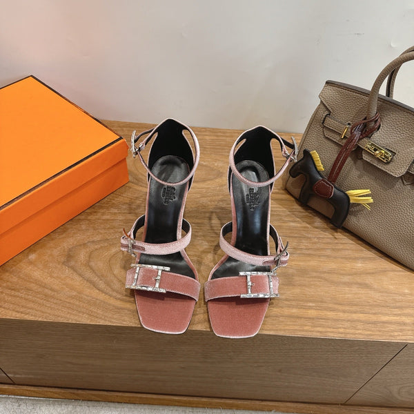 HM  Liv Sandal 10.5 Brown in Velvet 744073