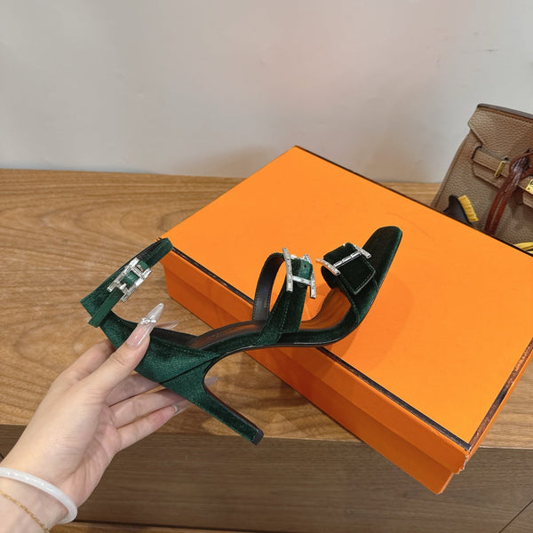 HM  Liv Sandal 10.5 Dark Green in Velvet 744074
