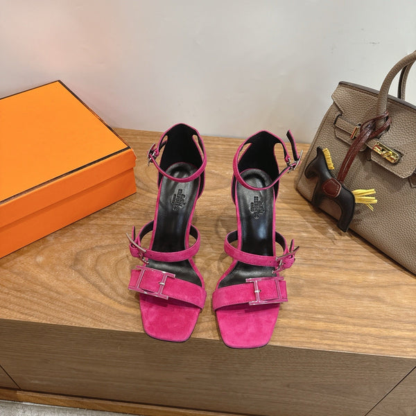 HM  Liv Sandal 10.5 Pink in Deerskin 744076