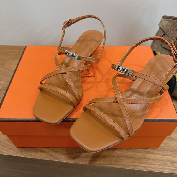 HM  June Sandal Brown in Cowhide 744048