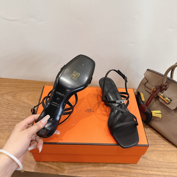 HM  June Sandal Black in Cowhide 744051
