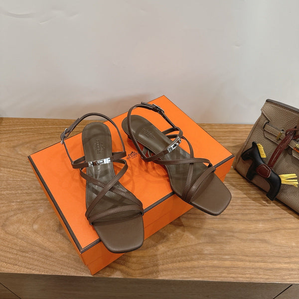 HM  June Sandal Brown in Cowhide 744052
