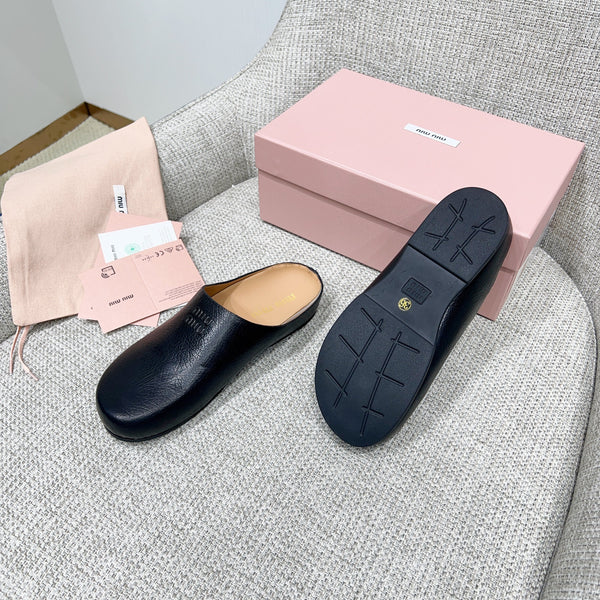 Miu 26 Mules Black in Cowhide 747403