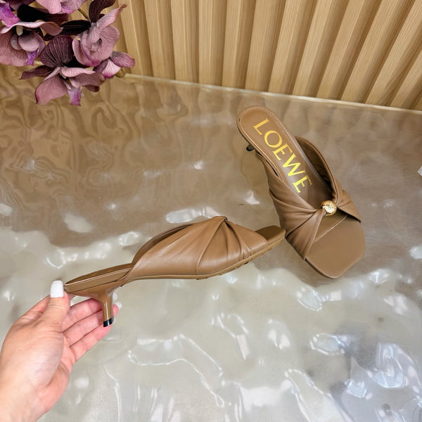 Loew Pebble Soft Sandal 55 Brown in Sheepskin 749416
