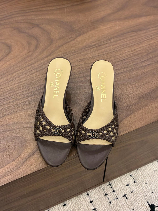 CC Sandal 60 Dark Brown in Woven 747972