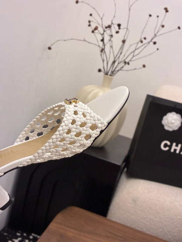 CC Ankle-strap Heeled 60 White in Woven 747970