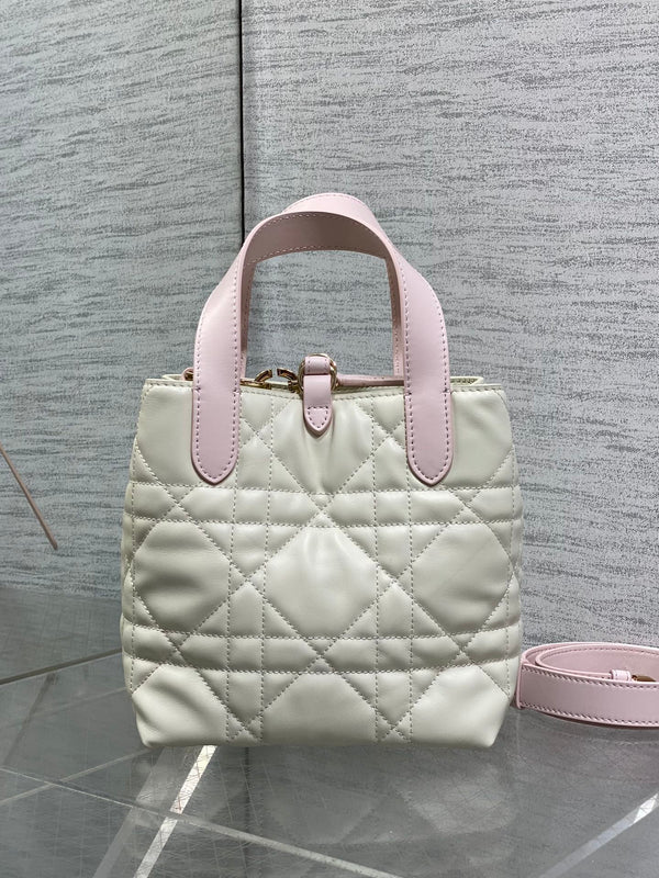 CD Toujours Vertical 18cm White Pink in Cowhide 286400