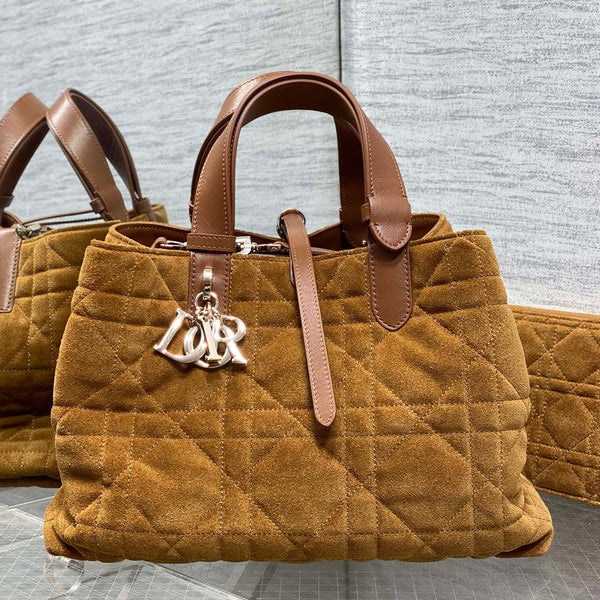 CD Toujours Vertical 28.5cm Brown in Suede 286488