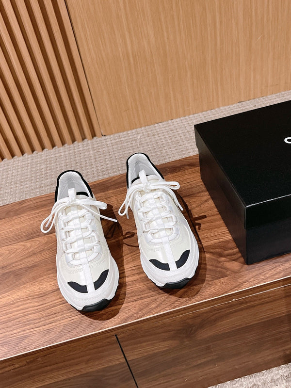CC Sneaker White Black in Leather 753928