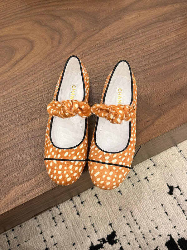 CC 26 Polka Dot Mary Janes Orange in Horsehair 756093
