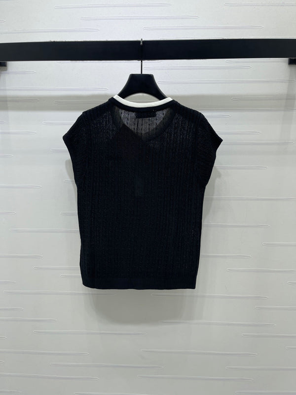 Miu 26 Crew Neck Knit Short-Sleeve T-Shirt Black in Wool 382061