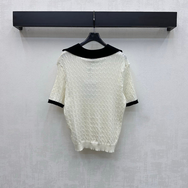 CC 26 Color-blocked Collared Short-Sleeve Knit Top White in Wool 385348