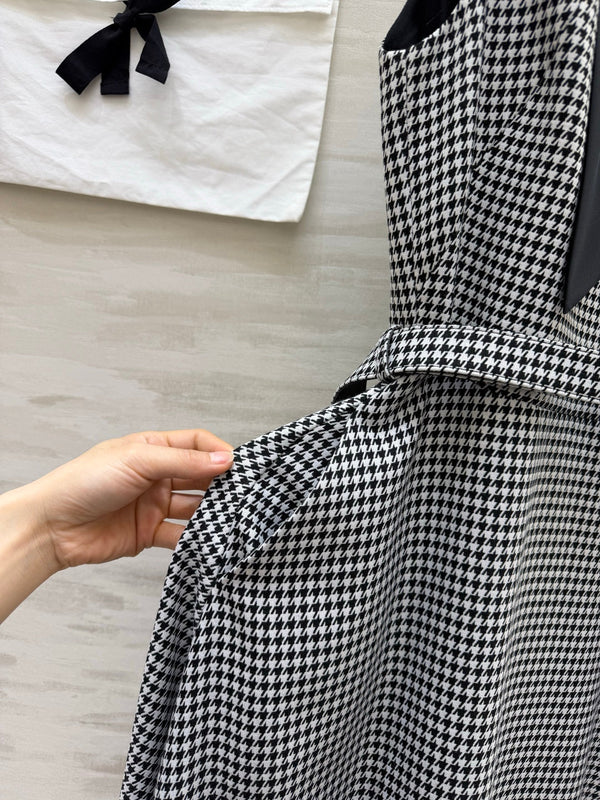 CD 26 Houndstooth Sleeveless Dress White Black in 384696