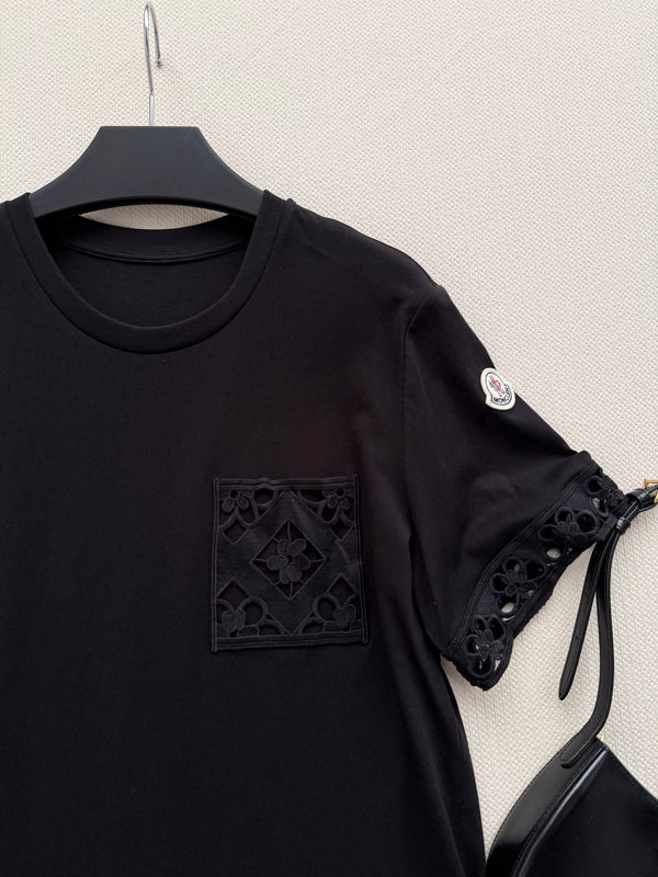 Moncler 26 Short-Sleeve T-Shirt Black in Cotton 387831