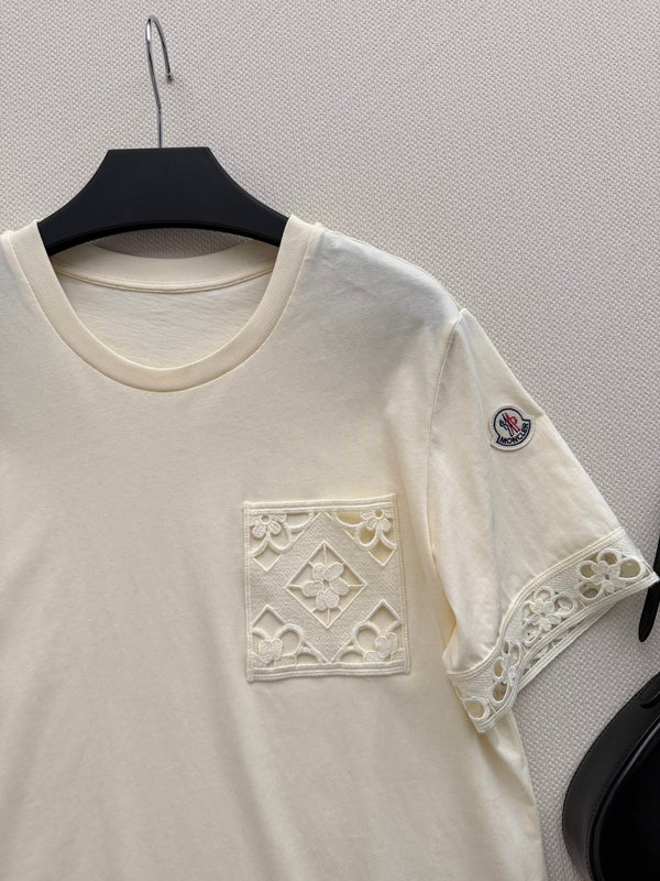 Moncler 26 Short-Sleeve T-Shirt Beige in Cotton 387830