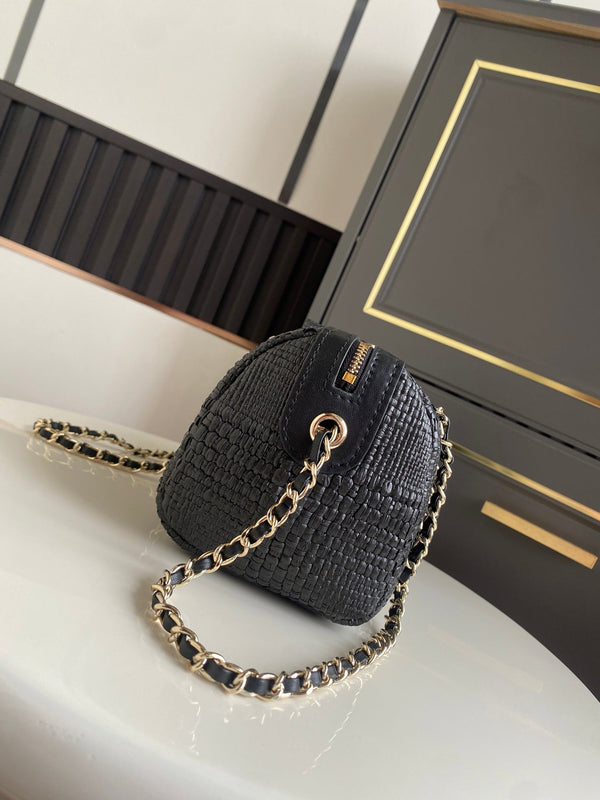 CC Classic Handbag With Chain 18.5cm Black Woven Coconut Fiber