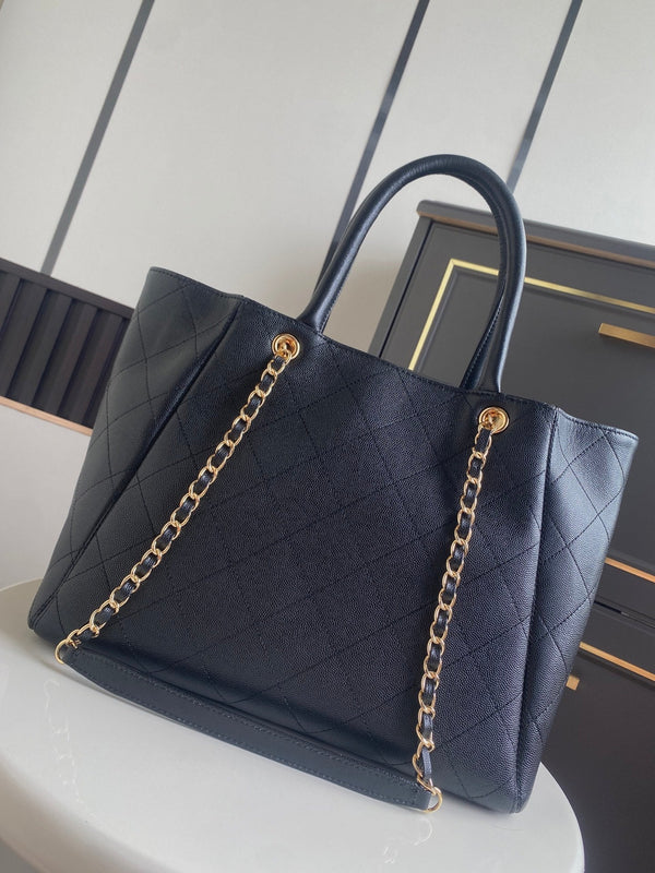 CC Tote Bag 39cm Black Caviar Cowhide