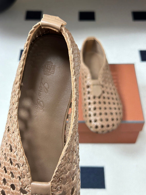 LP 26s Floaty Flats Begie Handwoven Cowhide Leather 235278