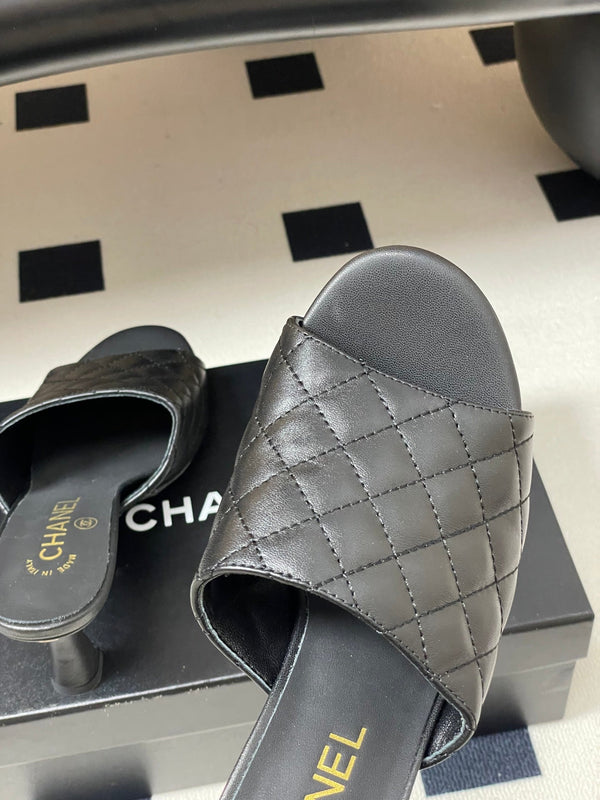 CC Quilted Heeled Sandal 8cm Black Lambskin 834720