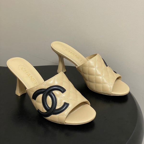 CC 26A Logo Quilted Heeled Sandals 8cm Begie Black Lambskin 834710