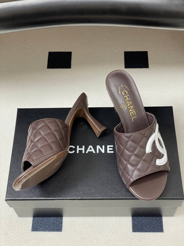 CC 26A Logo Quilted Heeled Sandals 8cm Dark Brown White Lambskin 834709