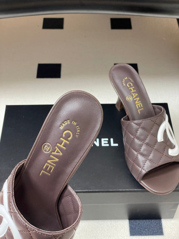 CC 26A Logo Quilted Heeled Sandals 8cm Dark Brown White Lambskin 834709