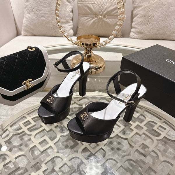 CC 2026 Platform Sandals 11cm Black Sheepskin 834299