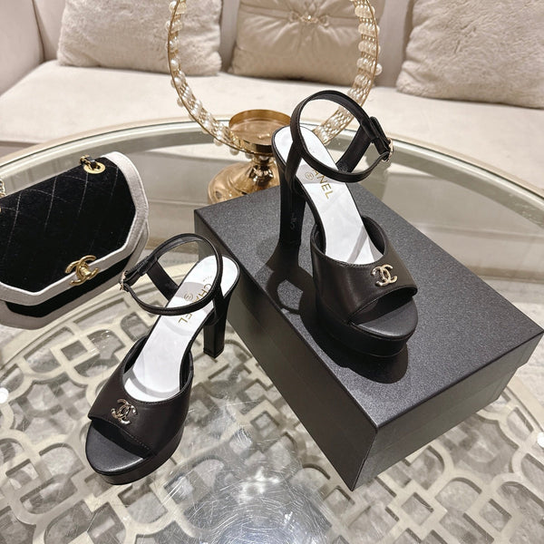 CC 2026 Platform Sandals 11cm Black Sheepskin 834299