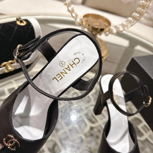 CC 2026 Platform Sandals 11cm Black Sheepskin 834299