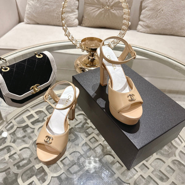 CC 2026 Platform Sandals 11cm Begie Sheepskin 834298