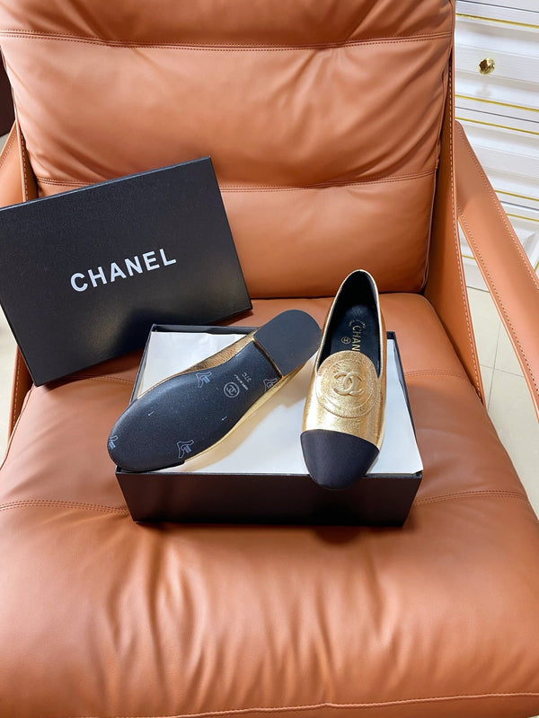 CC 26P Double C Loafers Gold Black Metallic Lambskin & Grosgrain 857974
