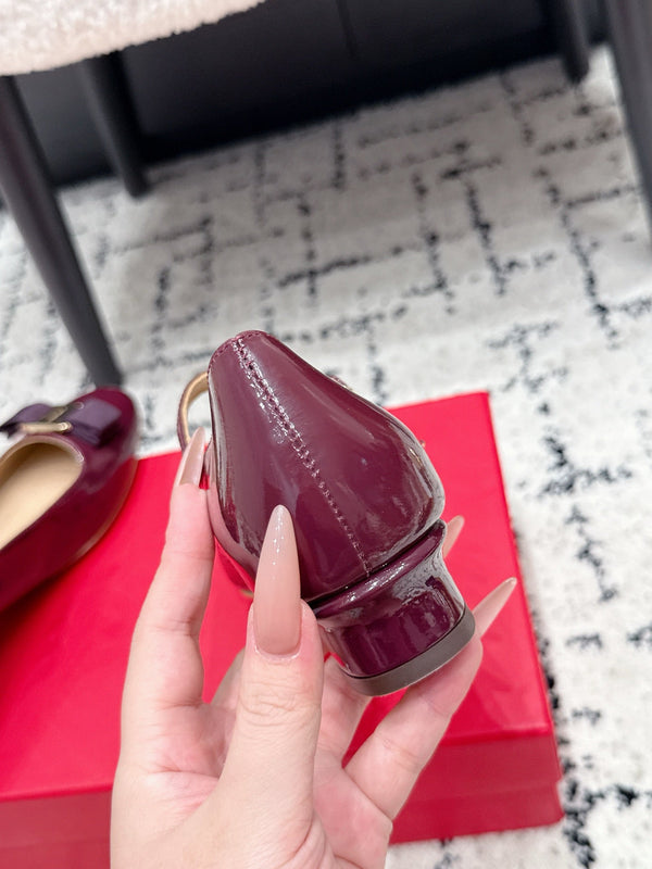 FG Vara Bow Round Toe Mary Jane Pumps 3.5cm Burgundy Patent Leather 458403