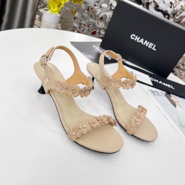 CC 26s Floral Sandal 7.5cm Beige Sheepskin 867465