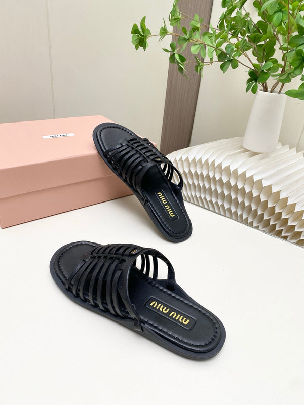 Miu Briarwood Slides Black Cowhide Leather 881413