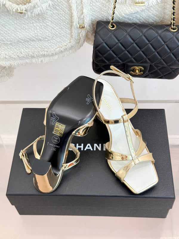 CC 26A Strappy Stiletto Sandals Gold Patent Leather 878664
