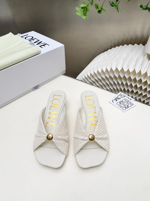 Loew Pebble Soft Sandals White Lambskin Leather 881364