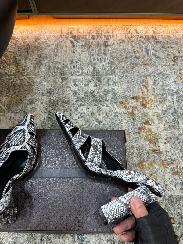 Alaia Snake Print Slingback Pumps 9.5cm Grey Cowhide 881559